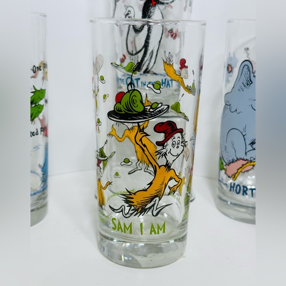Vintage COLLECTIBLE Set Of 6 Dr Seuss Pint Glass Tumblers NEW - Picture 9 of 13